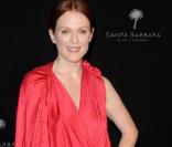 Julianne Moore à Santa Barbara le 11 février 2010