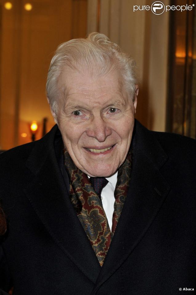 Professeur Christian Cabrol au gala Enfance Majuscule le 15 février 2010 à la salle Gaveau à Paris