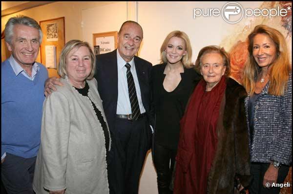 Gilbert Coullier, Maryvonne Pinault, Jacques Chirac, Veronic Dicaire, Bernadette Chirac et Nicole Coullier à la Gaîté Montparnasse