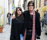 Ronn Moss et Devin DeVasquez à Milan, en Italie, filent le parfait amour. 1/03/2010