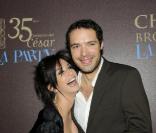 Nicolas Bedos et Albane Cleret posent avec bonheur à la Chivas Party, le 27/02/2010