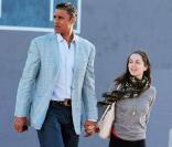 Eliza Dushku s'offre un dîner (en fin d'après-midi !) avec son boyfriend Rick Fox, à West Hollywood, mercredi 3 mars.