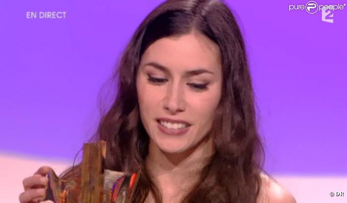 Olivia Ruiz reçoit la Victoire de l'Artiste interprète féminine. Elle l'avait déjà obtenue en 2007 (tout comme celle de la Révélation scène). C'est la 3e Victoire de la Musique obtenue depuis le début de sa carrière.