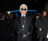 Karl, égal à lui-même pour la collection de prêt-à-porter Automne Hiver 2010/2011 de Karl Lagerfeld (7 mars 2010, Paris)