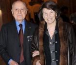Pierre Bergé et Danielle Mitterrand au vernissage de l'exposition YSL au Petit Palais le 10 mars 2010
