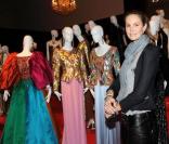 Elle Macpherson au vernissage de l'exposition YSL au Petit Palais le 10 mars 2010
