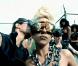 Lady Gaga atteint les sommets du  weird  et du pop-art avec Jonas Akerlund et Beyoncé dans le clip tarantinesque de  Telephone  !