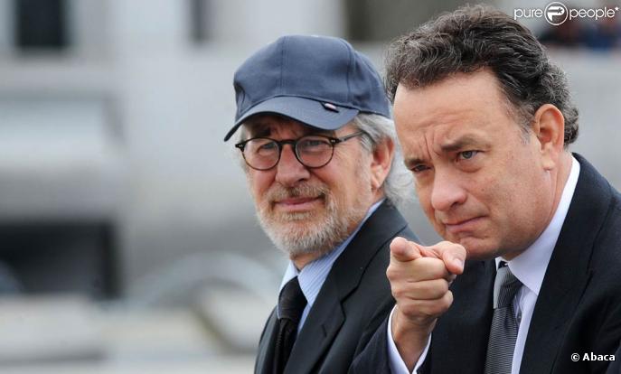 Steven Spielberg et Tom Hanks, à l'occasion de la cérémonie commémorative en mémoire aux soldats du Pacifique qui ont combattu pendant la Seconde Guerre Mondiale, à Washington, le 11 mars 2010.