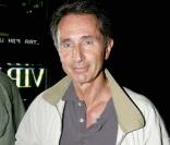 Thierry Lhermitte sera prochainement dans  Docteur Martin , pour TF1