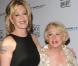 Melanie Griffith et Tippi Hedren à l'occasion de la 24e cérémonie des Genesis Awards, qui s'est tenue au Beverly Hilton Hotel de Los Angeles, le 20 mars 2010.