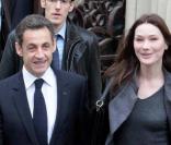 Carla Bruni et Nicolas Sarkozy lors du second tour des élections régionales le 21 mars 2010
