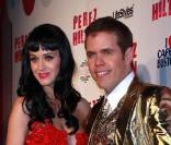 La très sexy Katy Perry et Perez Hilton lors de la fête d'anniversaire des 32 ans de Perez Hilton au Paramount Studios à Hollywood le 27 mars 2010 
