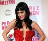 Katy Perry, plus sexy que jamais, lors de la fête d'anniversaire des 32 ans de Perez Hilton au Paramount Studios à Hollywood le 27 mars 2010 
