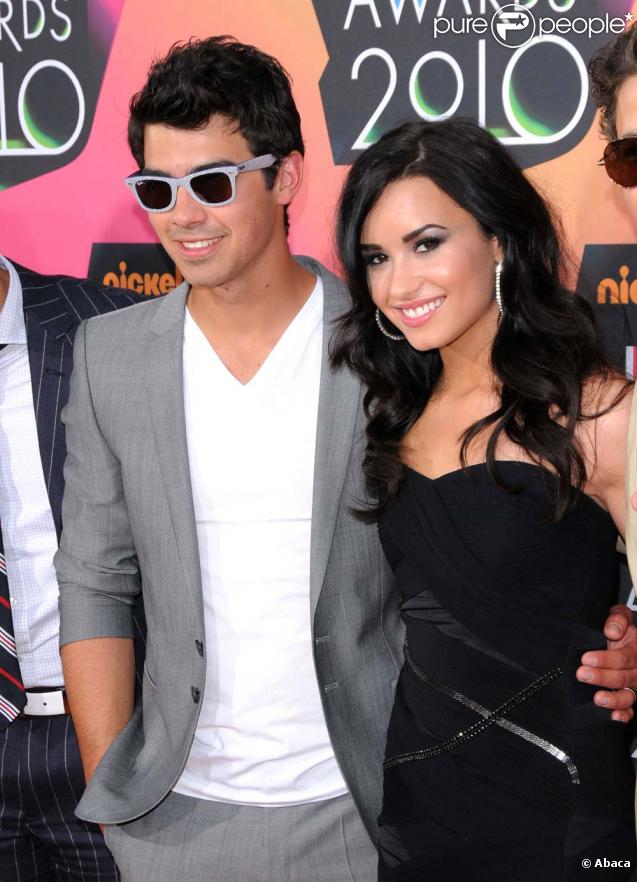 Demi Lovato et Joe Jonas aux Kids' Choice Awards Los Angeles 