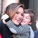 Après Sharon Stone, Mariska Hargitay a un nouvel invité... très craquant : son fils !