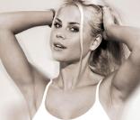 Elin Nordegren, l'épouse de Tiger Woods, a profité d'un agréable week-end de Pâques à Key Biscane avec son fils Charlie, en compagnie de Roger Federer, sa femme Mirka et leurs jumelles
