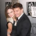 Emily Deschanel et David Boreanaz de ''Bones'', terriblement complices, pour une fête très spéciale !