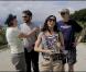 Gerard Butler et Demi Moore lors d'un voyage humanitaire sur l'île de Haïti le 13 avril 2010