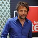 Stéphane Guillon : après ses polémiques, est-il... sur un siège éjectable ?
