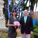 La princesse Caroline et son frère Albert de Monaco : la classe printanière au beau milieu du jardin !