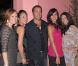 Jeremy Piven d'Entourage entouré de belles plantes lors de la soirée US Weekly Hot Hollywood Style Issue au nightclub Drai's à Hollywood