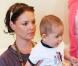Katherine Heigl passe un moment en famille accompagnée de son adorable petite Naleigh à Malibu le 30 avril 2010