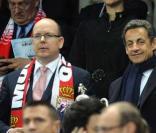 Nicolas Sarkozy, Albert II de Monaco, Charlene Wittstock et Christian Estrosi assistent au match PSG-Monaco en finale de la Coupe de France au Stade de France