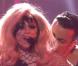 Regardez Lady Gaga en dentelle entourée de beaux danseurs dénudés... pour son Alejandro !