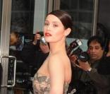Gemma Arterton en robe Valentino lors de l'avant-première de Prince of Persia à Londres le 9 mai 2010
