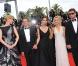 Cate Blanchett et Russell Crowe présentent le film Robin des Bois avec le producteur Brian Grazer pour l'ouverture du festival de Cannes le 12 mai 2010