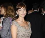 Natalie Imbruglia en Alberta Ferretti lors de la soirée du film d'ouverture Robin des Bois  sur la plage de  l'hôtel Majestic lors du 63e Festival international du film de Cannes le  12 mai 2010