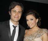 Gael Garcia Bernal et Eva Longoria lors de la soirée du film d'ouverture Robin des Bois  sur la plage de  l'hôtel Majestic lors du 63e Festival international du film de Cannes le  12 mai 2010