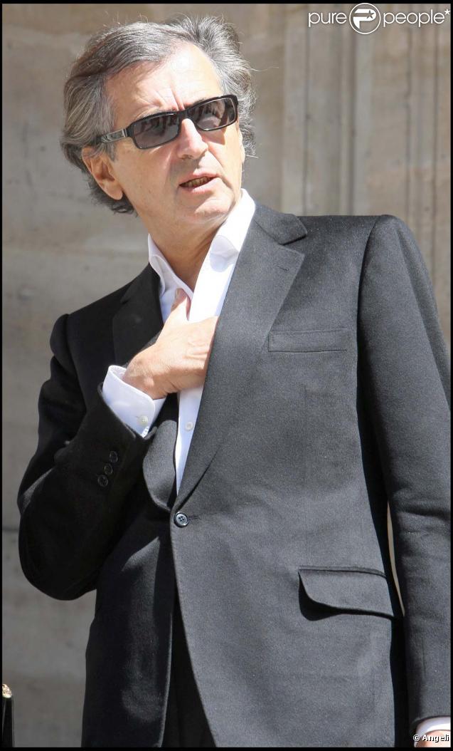 Bernard-Henri Lévy tacle violemment Tim Burton sur RTL, le 14 mai 2010 ! 