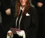 Vanessa Paradis était mise à l'honneur lors d'un dîner organisé à Cannes le 18 mai par Canal+, Chanel et Madame Figaro, et a eu une bien belle surprise avec la venue et le concert de Patti Smith !