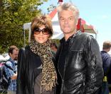 Denise Richards et Harry Hamlin lors du Spring Super Adoption Festival, le 23 mai 2010<br />