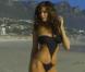 Kelly Brook lors du shooting pour le magazine FHM du mois de juillet 2010