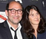 Kad Merad et sa femme, à l'occasion de la grande soirée AZ, qui s'est tenue au VIP Room Theatre, à Paris, le 3 juin 2010.