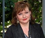Catherine Jacob célèbre la rose qui porte son nom au Jardin des Tuileries à Paris le 3 juin 2010