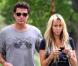 Billy Ray Cyrus et sa femme Trisha Cyrus promènent leur chien à Toluca Lake le 8 juin 2010