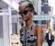 Rihanna : Petite robe noire et blanche signée Suno, lunettes vintage Tom Ford, et escarpins chair à chaînettes de chez Lanvin. Un savant mélange qui confirme son statut de bête de mode.