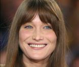 Carla Bruni toujours au top !
