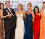 Nicollette Sheridan entourée de Marc Cherry et de ses copines Desperate <br />