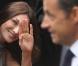Carla Bruni Sarkozy a ébloui en Angleterre, amoureuse comme jamais !