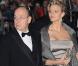 Albert II de Monaco et Charlene Wittstock prenaient part, le vendredi 18 juin 2010, au banquet et au gala donné en l'honneur du mariage de Victoria de Suède et Daniel Westling, célébré le lendemain.