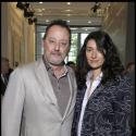 Jean Reno et sa ravissante épouse Zofia, très élégants pour la Fashion Week italienne !