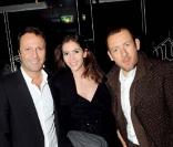 Dany Boon, Yaël et Arthur ont fêté les 44 ans de l'humoriste, le samedi 26 juin 2010 sur la Seine.