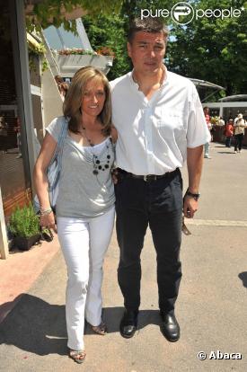 David Douillet et son épouse Valérie à Roland-Garros, en juin 2010. 