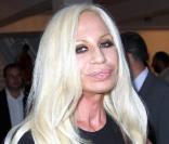 Donatella Versace  à Londres lors d'une soirée exposition organisée en son honneur