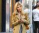 Clémence Poésy sur le tournage de Gossip Girl à Paris, le 6 juillet 2010