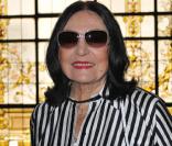 Nana Mouskouri lors du défilé Jean-Paul Gaultier le 7/07/07 à Paris